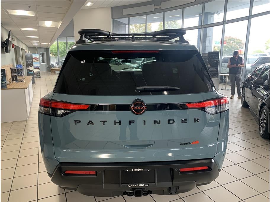 2026 Nissan Pathfinder SV Sport Utility 4D