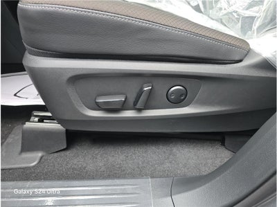 2025 Nissan Pathfinder SL Sport Utility 4D