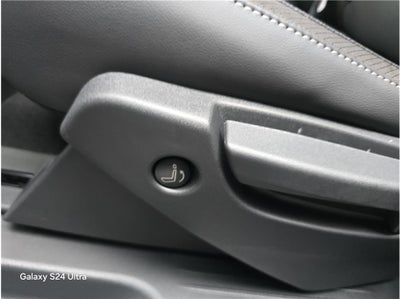 2025 Nissan Pathfinder SL Sport Utility 4D