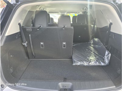 2025 Nissan Pathfinder SL Sport Utility 4D