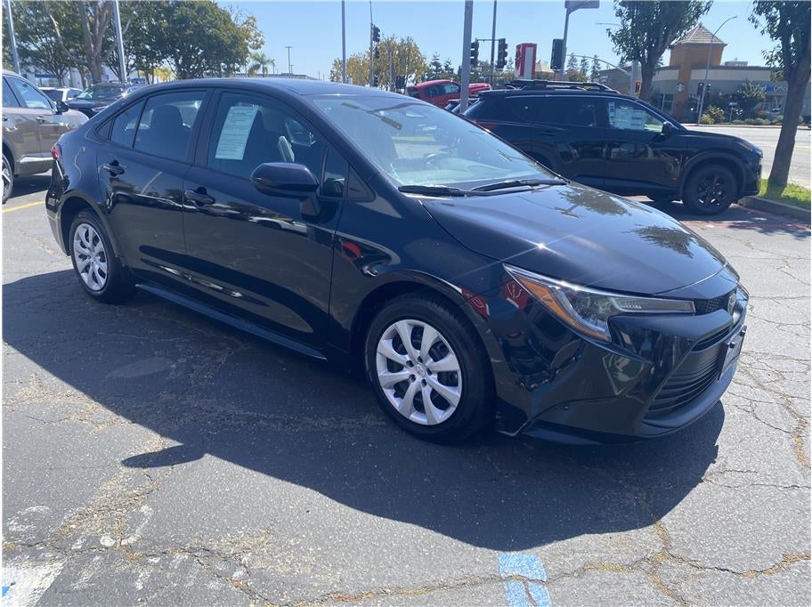 2024 Toyota Corolla LE Sedan 4D