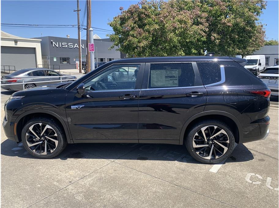 2025 Mitsubishi Outlander PHEV SE Sport Utility 4D