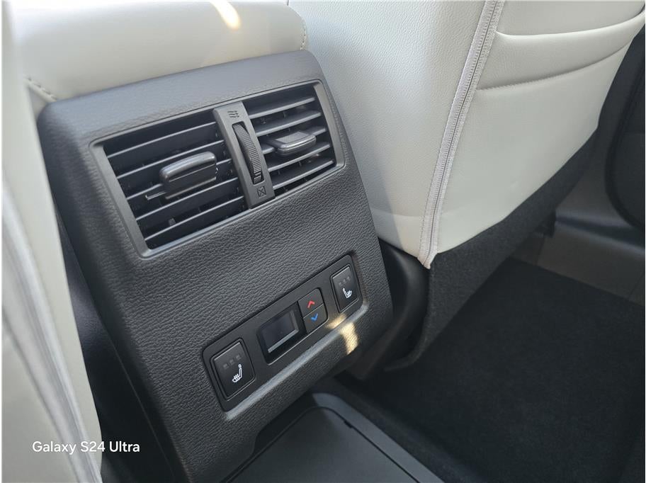 2025 Mitsubishi Outlander PHEV SEL Sport Utility 4D