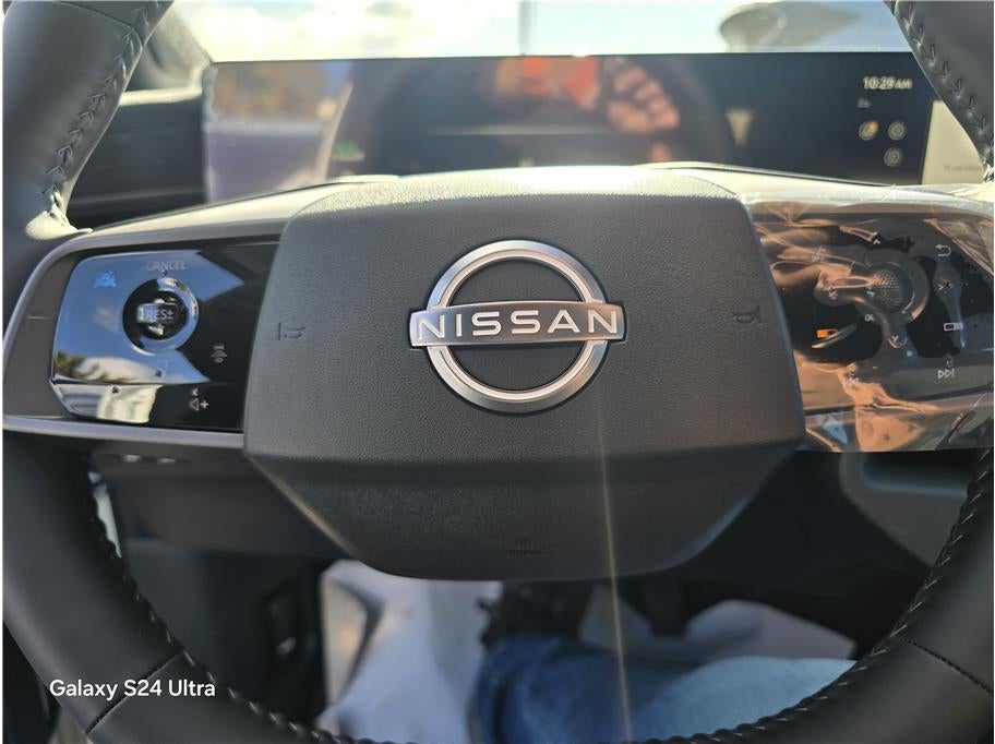 2026 Nissan LEAF PLATINUM PLUS Hatchback 4D