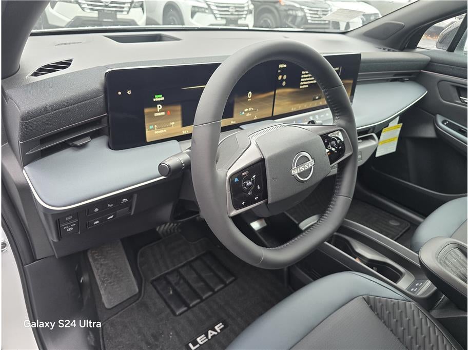 2026 Nissan LEAF PLATINUM PLUS Hatchback 4D