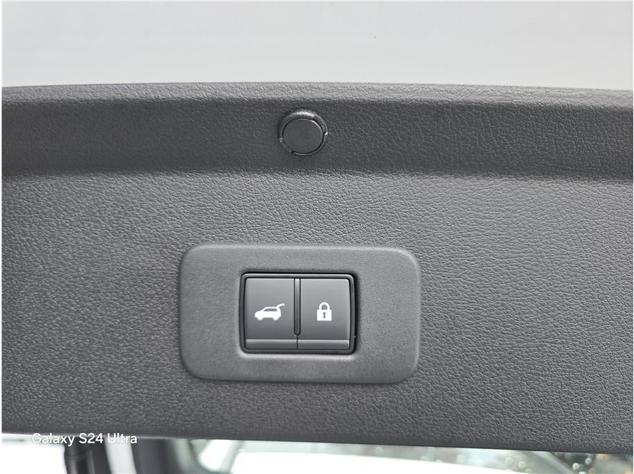 2026 Nissan LEAF PLATINUM PLUS Hatchback 4D