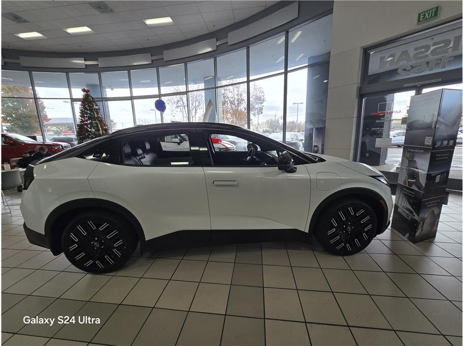 2026 Nissan LEAF PLATINUM PLUS Hatchback 4D