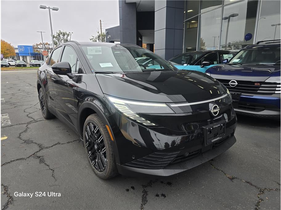 2026 Nissan LEAF PLATINUM PLUS Hatchback 4D