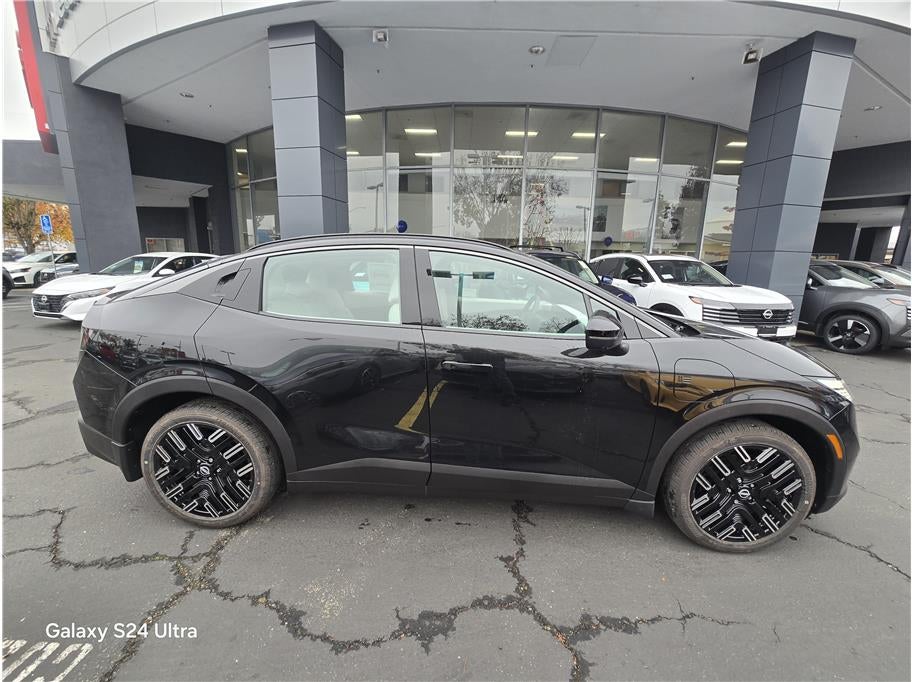 2026 Nissan LEAF PLATINUM PLUS Hatchback 4D