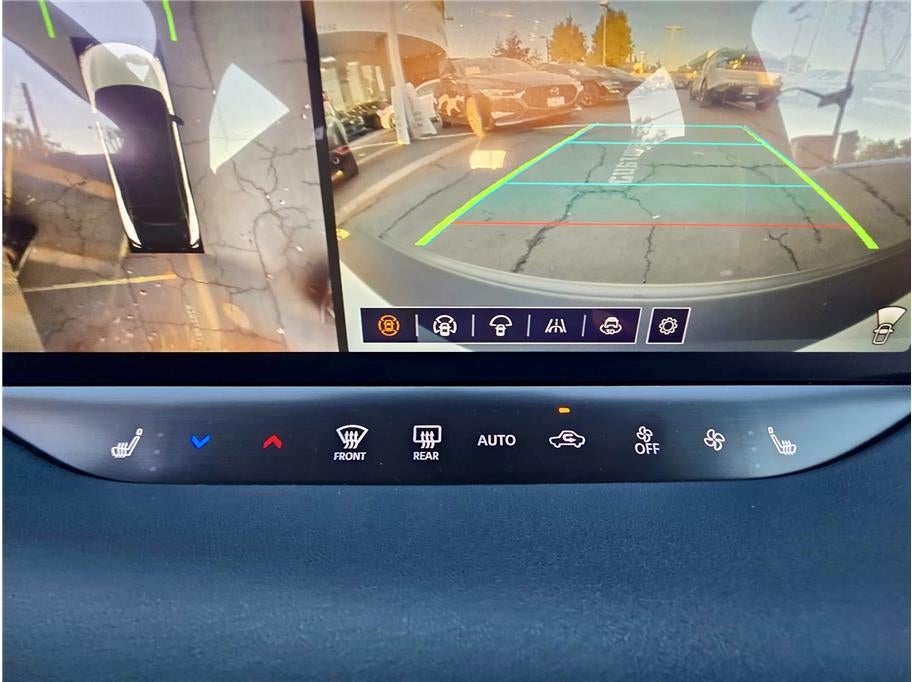 2026 Nissan LEAF PLATINUM PLUS Hatchback 4D