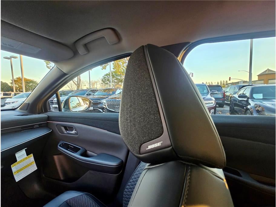 2026 Nissan LEAF PLATINUM PLUS Hatchback 4D