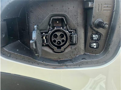 2026 Nissan LEAF PLATINUM PLUS Hatchback 4D