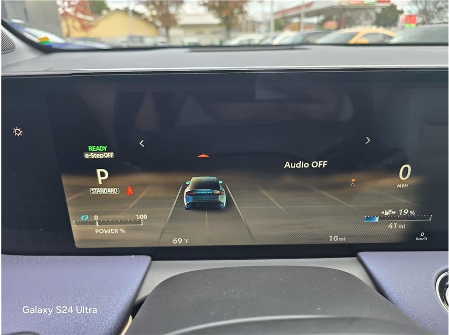 2026 Nissan LEAF PLATINUM PLUS Hatchback 4D