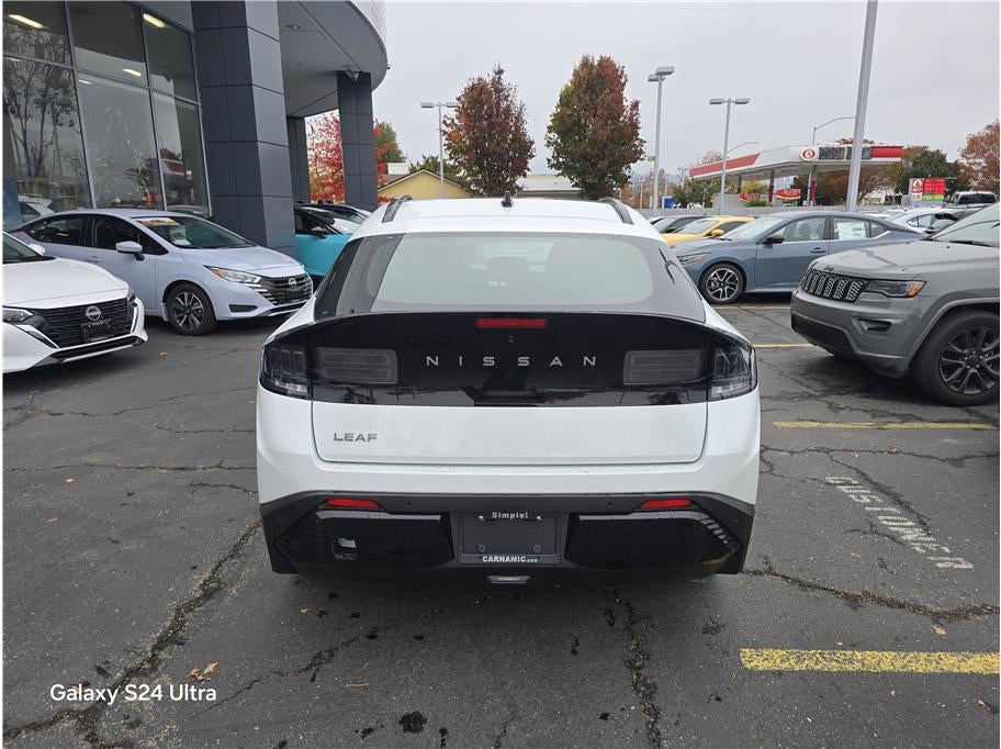 2026 Nissan LEAF PLATINUM PLUS Hatchback 4D