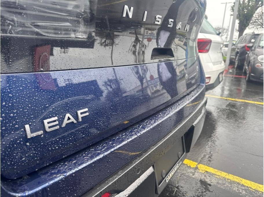 2026 Nissan LEAF PLATINUM PLUS Hatchback 4D