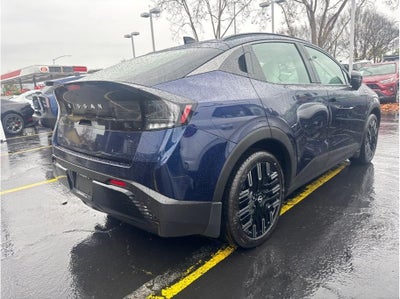 2026 Nissan LEAF PLATINUM PLUS Hatchback 4D