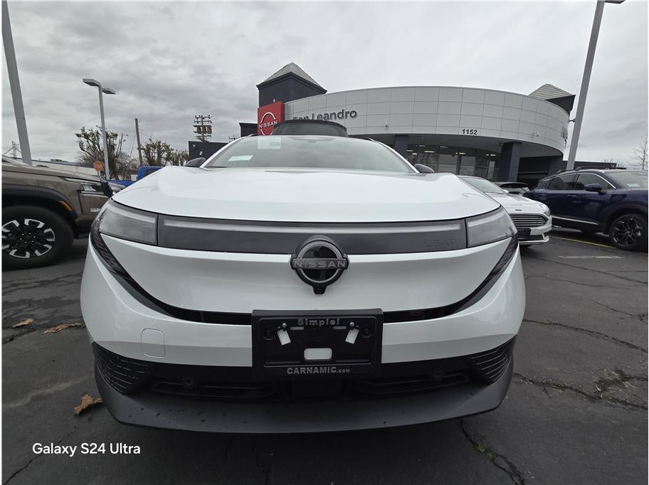 2026 Nissan LEAF PLATINUM PLUS Hatchback 4D