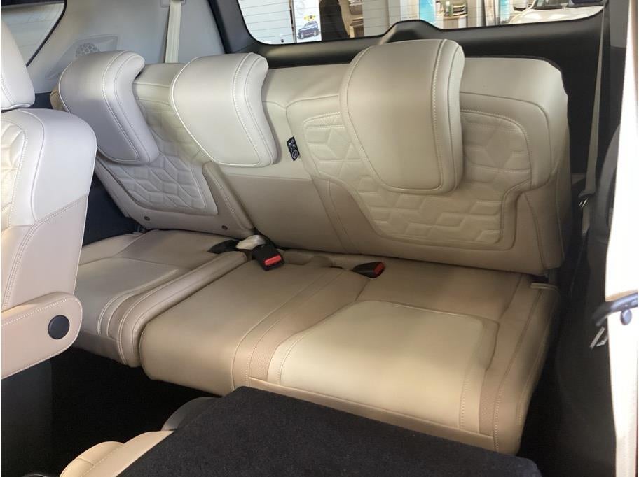 2025 Nissan Armada Platinum Sport Utility 4D