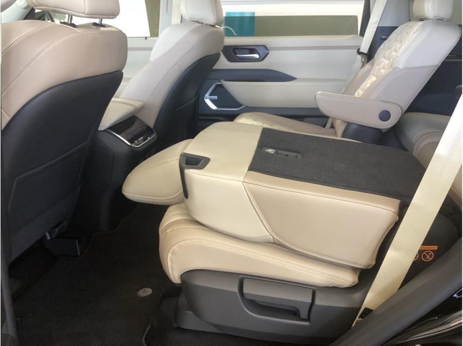 2025 Nissan Armada Platinum Sport Utility 4D