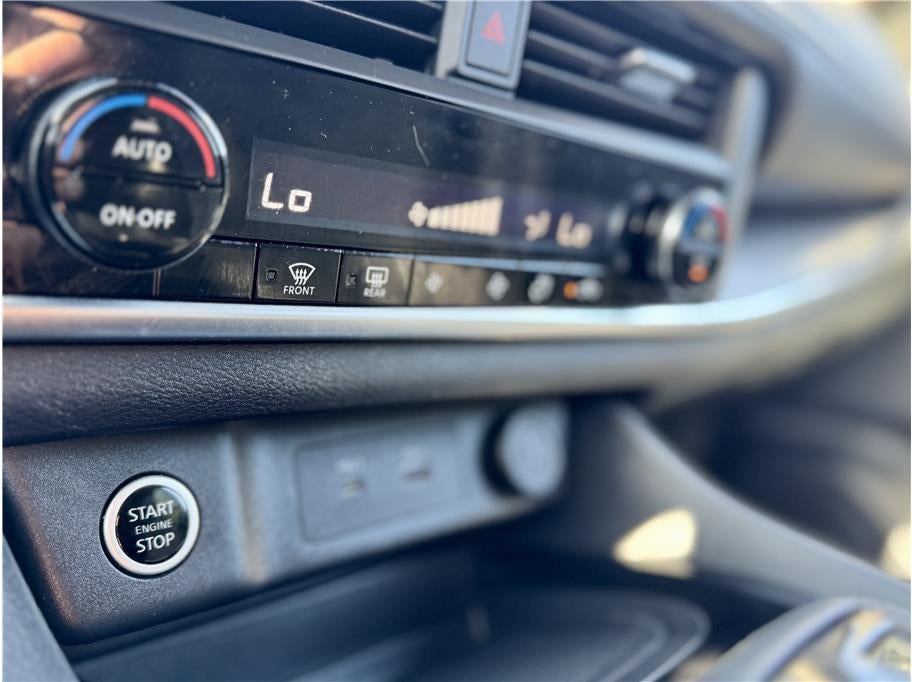 2023 Nissan Rogue SV (2023.5) Sport Utility 4D