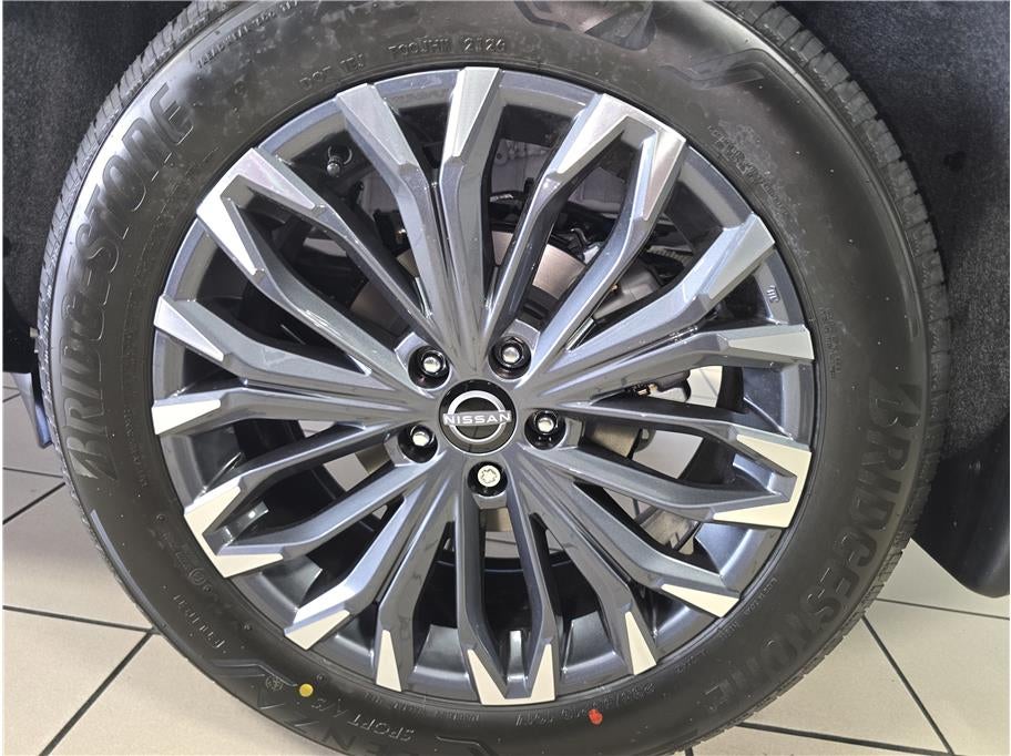 2026 Nissan Rogue Platinum (2026.5) Sport Utility 4D