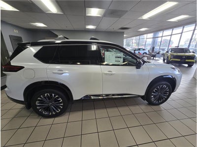 2026 Nissan Rogue Platinum (2026.5) Sport Utility 4D
