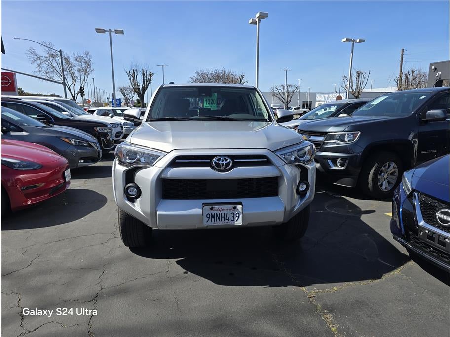 2024 Toyota 4Runner SR5 Sport Utility 4D