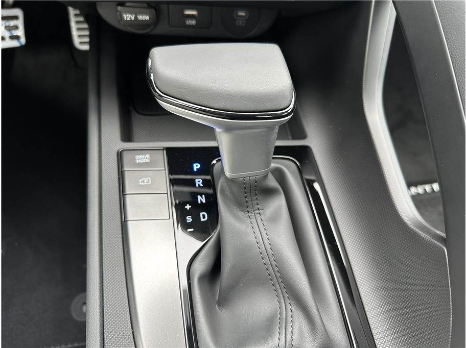 2026 Hyundai Elantra SE Sedan 4D
