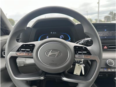 2026 Hyundai Elantra SE Sedan 4D