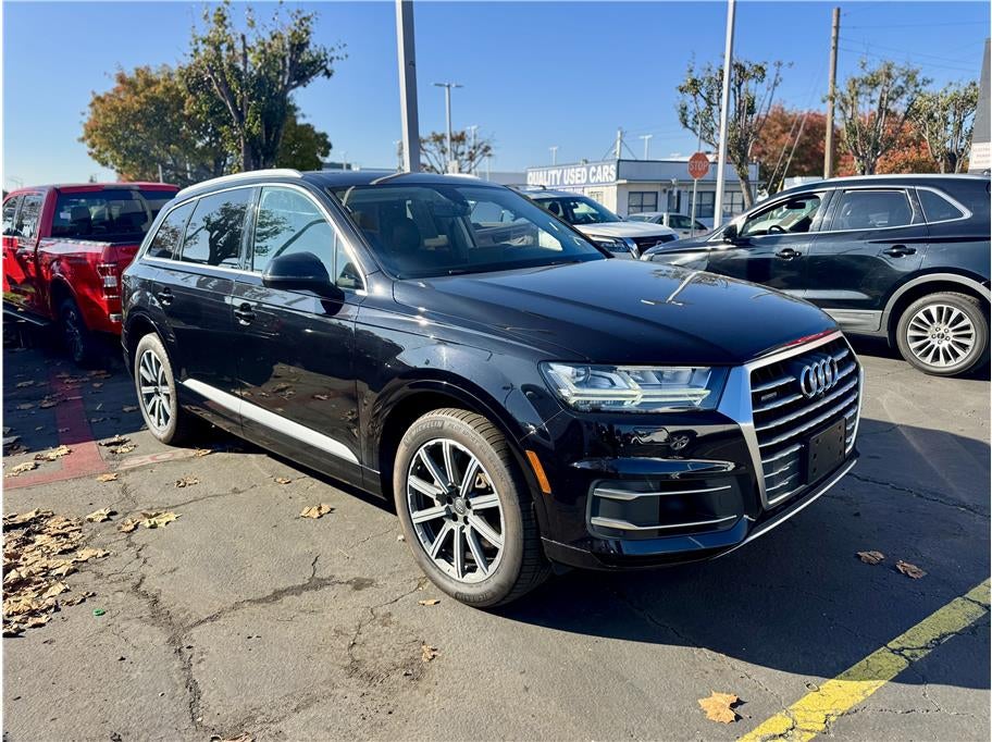 2019 Audi Q7 55 TFSI SE Premium Plus Sport Utility 4D