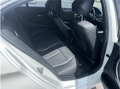 2018 BMW 3 Series 330e iPerformance Sedan 4D