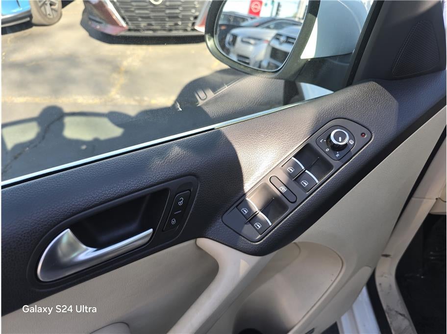 2015 Volkswagen Tiguan 2.0T SEL Sport Utility 4D