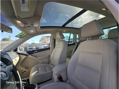 2015 Volkswagen Tiguan 2.0T SEL Sport Utility 4D