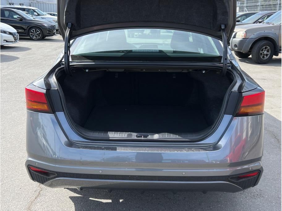 2025 Nissan Altima S