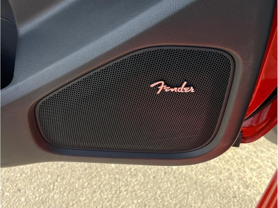 2025 Nissan Frontier Crew Cab PRO-4X Pickup 4D 5 ft