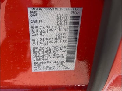 2025 Nissan Frontier Crew Cab PRO-4X Pickup 4D 5 ft