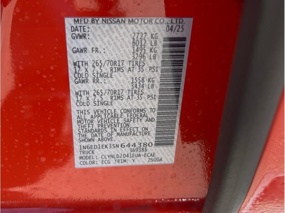 2025 Nissan Frontier Crew Cab PRO-4X Pickup 4D 5 ft