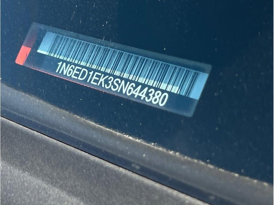 2025 Nissan Frontier Crew Cab PRO-4X Pickup 4D 5 ft