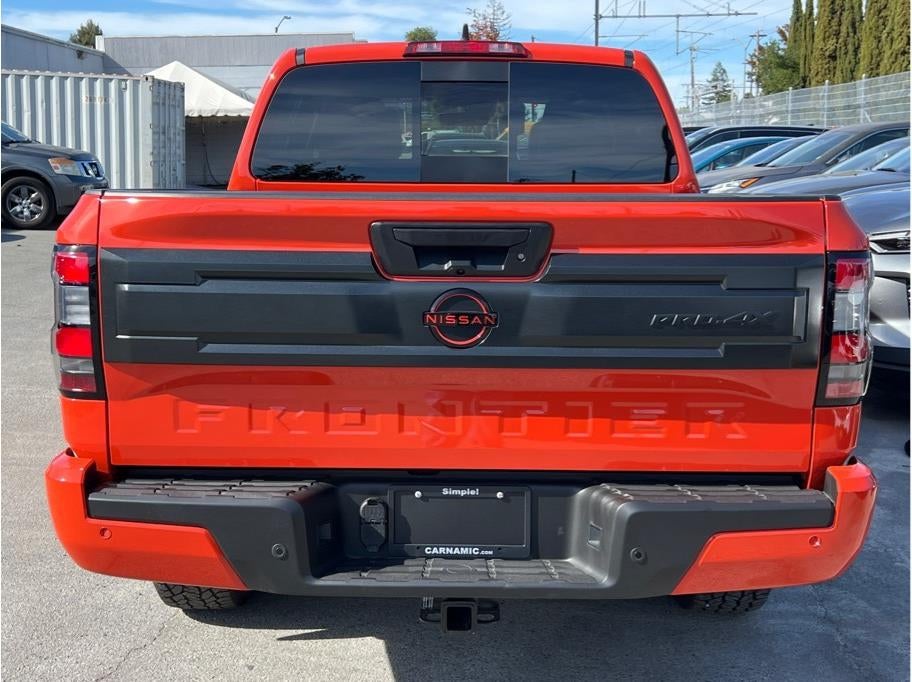 2025 Nissan Frontier Crew Cab PRO-4X Pickup 4D 5 ft