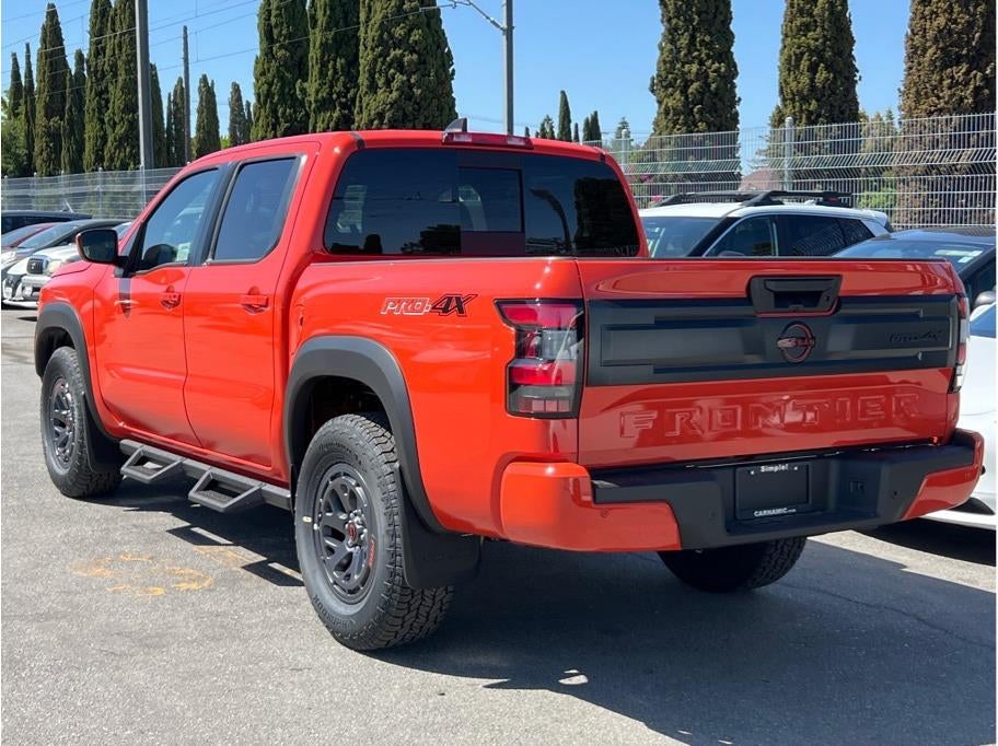 2025 Nissan Frontier PRO-4X Pickup 4D 5 ft