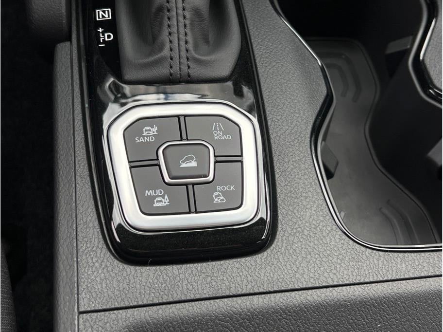 2026 Nissan Frontier SV Crew Cab