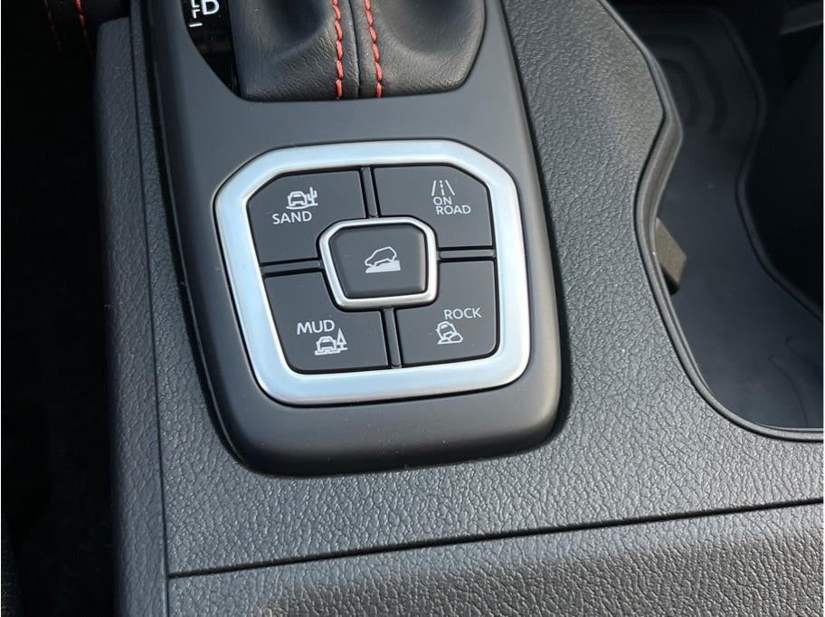 2026 Nissan Frontier SV Sport Utility 4D