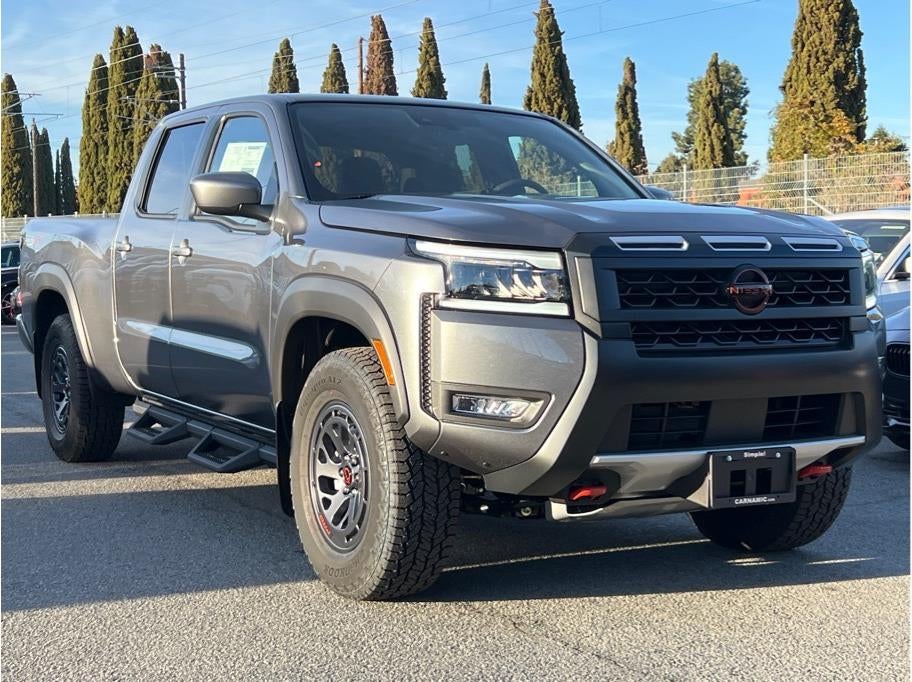 2026 Nissan Frontier SV Sport Utility 4D