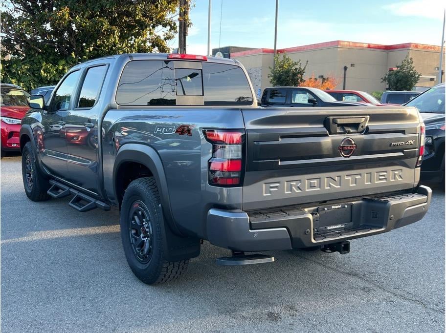 2026 Nissan Frontier SV Sport Utility 4D