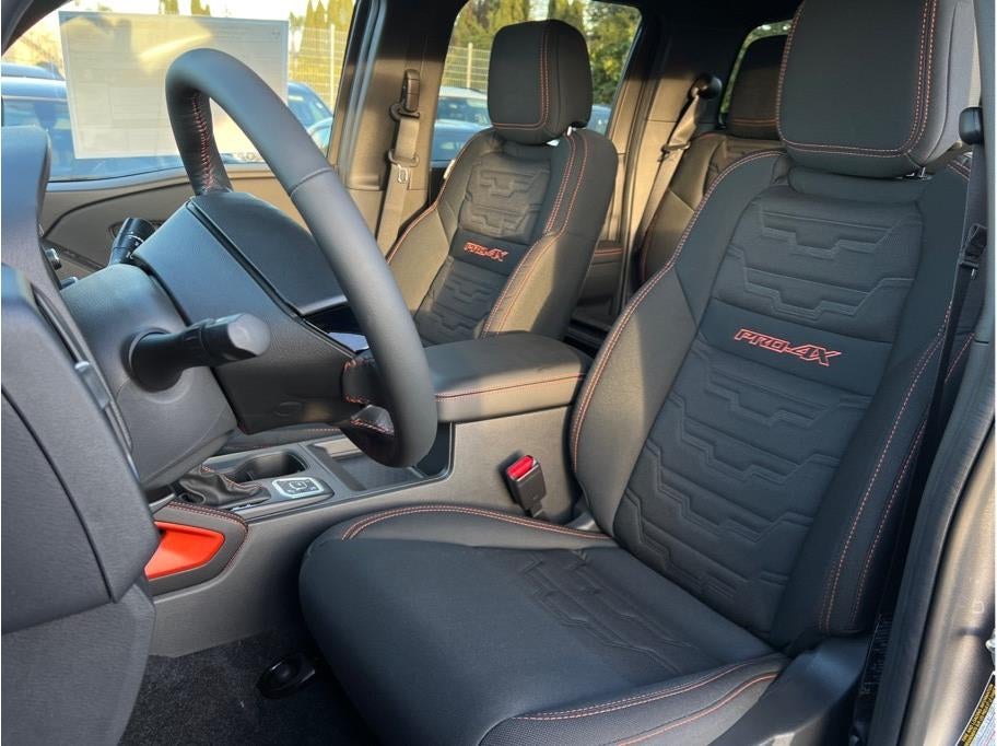 2026 Nissan Frontier SV Sport Utility 4D