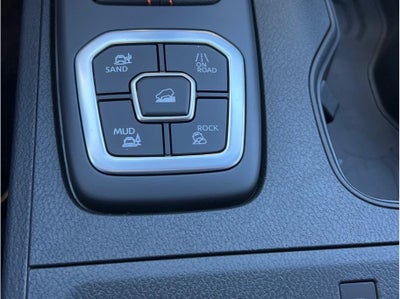 2026 Nissan Frontier Crew Cab PRO-4X Pickup 4D 6 ft