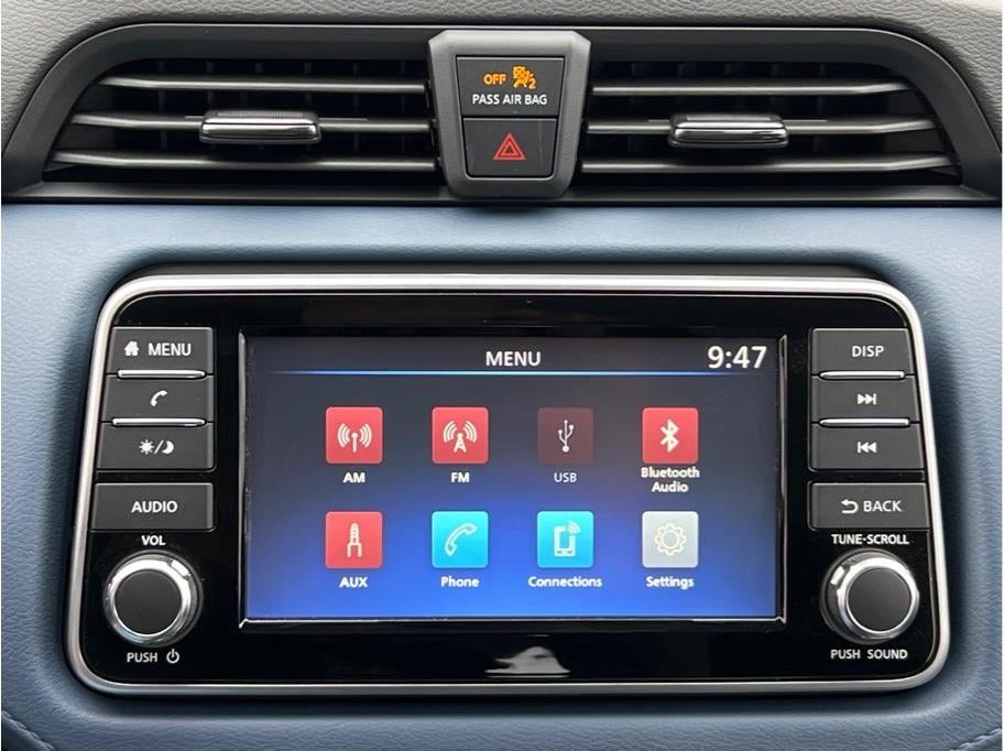 2025 Nissan Versa SV Sedan 4D