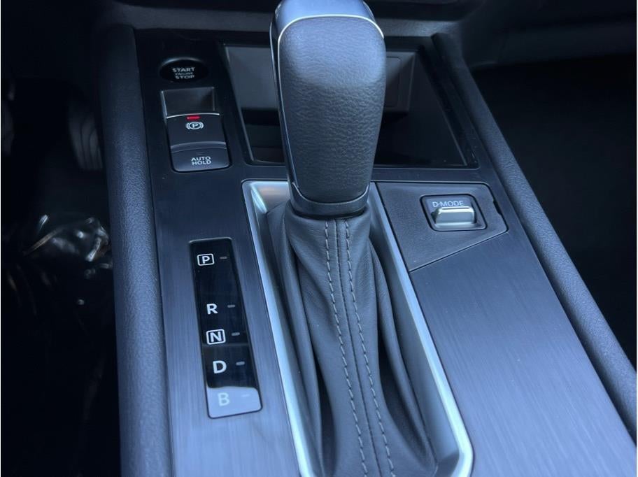 2027 Nissan Kicks S