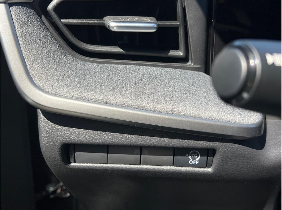 2026 Nissan Kicks SV Sport Utility 4D