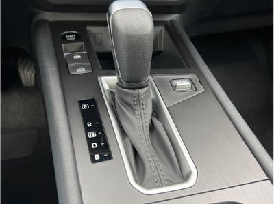 2026 Nissan Kicks MPV SV